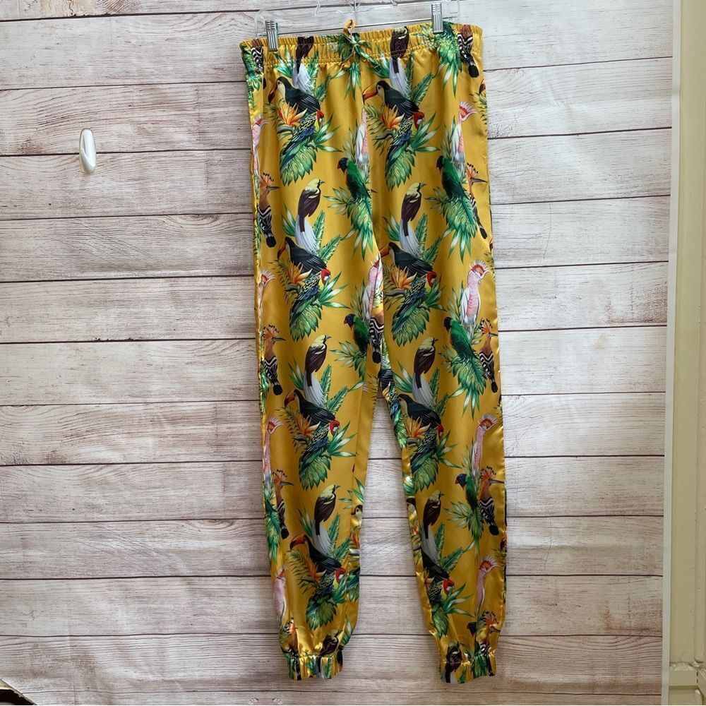 MAD ENGINE PANTS IN‎ TROPICAL BIRD PRINT